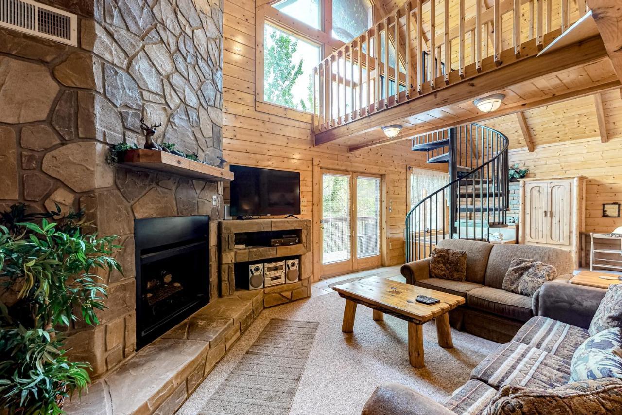 Daa Bear'S Lodge Gatlinburg Exterior photo