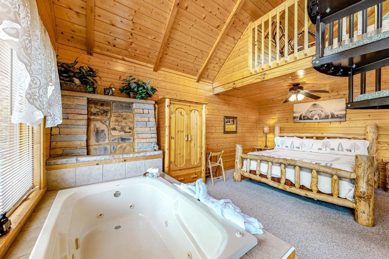 Daa Bear'S Lodge Gatlinburg Exterior photo